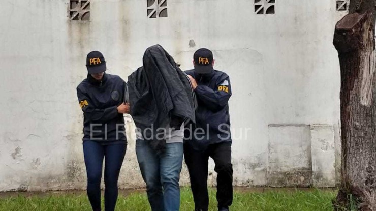 Detuvieron al líder de la banda de “Las Promotoras”